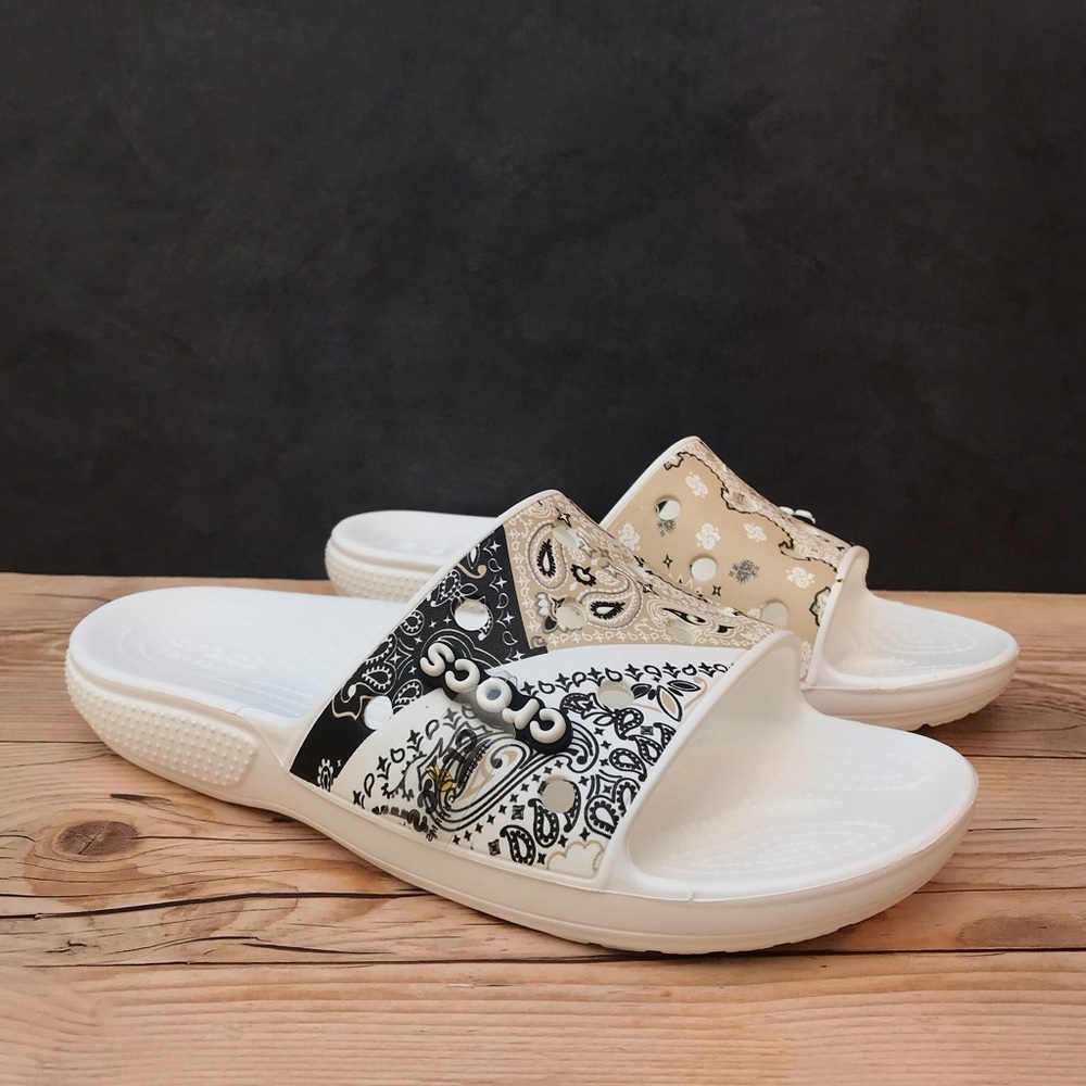Classic Crocs Bandana Slide